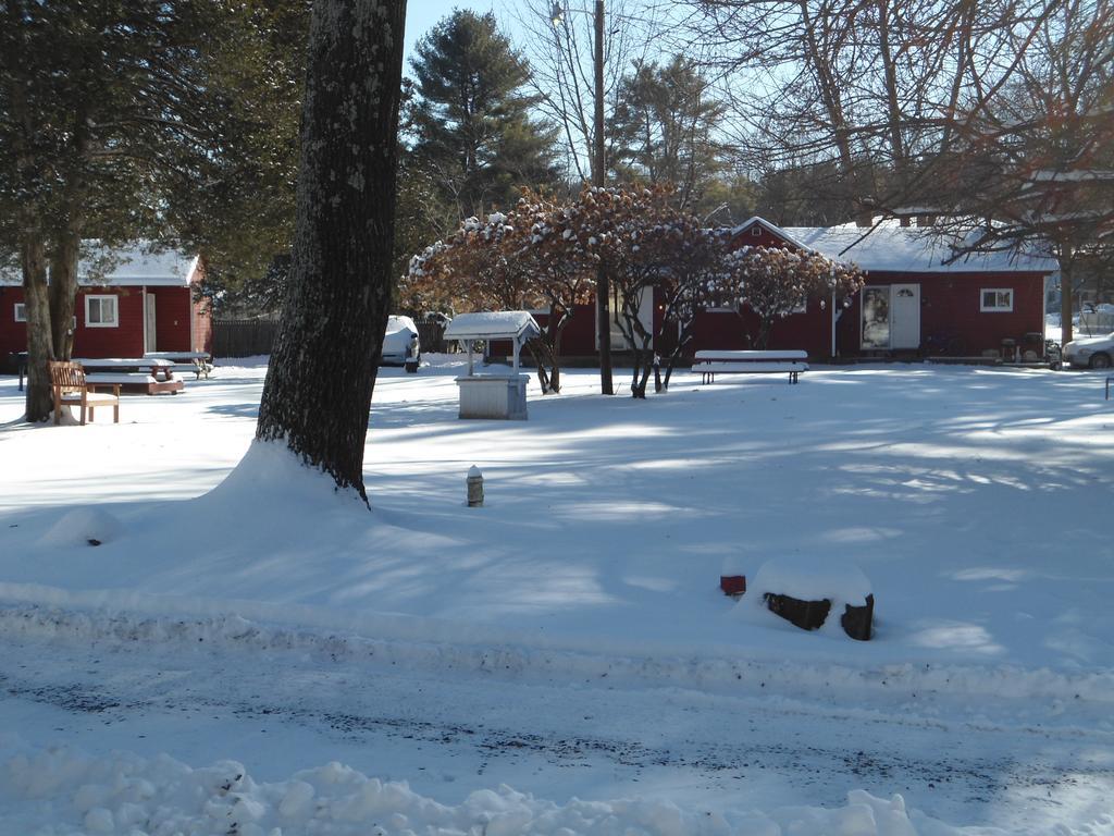 Flower Field Inn And Cottages Stroudsburg Exterior photo